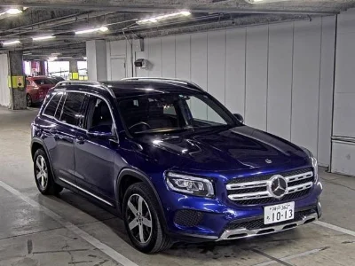 MERCEDES BENZ GLB