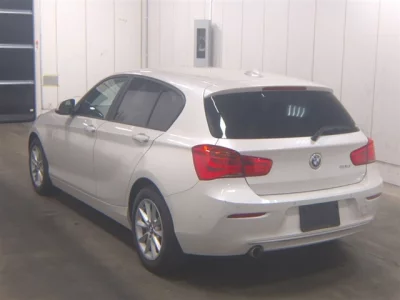 BMW 1 SERIES