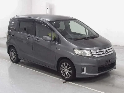 HONDA FREED SPIKE