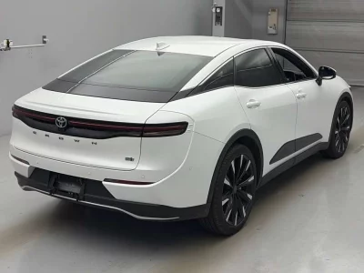 TOYOTA CROWN CROSSOVER