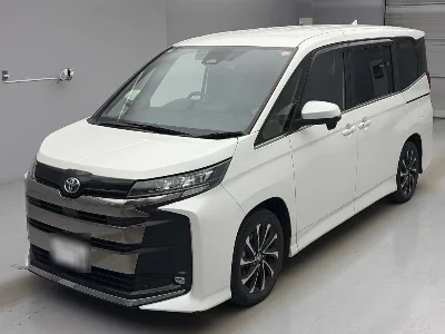 TOYOTA NOAH