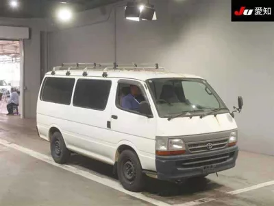 TOYOTA HIACE VAN