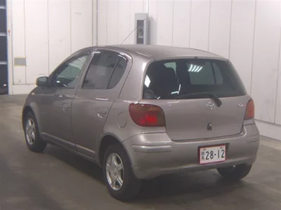 TOYOTA VITZ