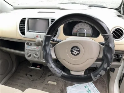 SUZUKI MRWAGON