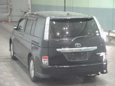 TOYOTA ISIS