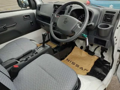 NISSAN CLIPPER TRUCK