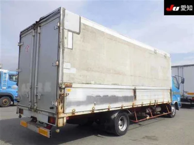 MITSUBISHI FUSO FIGHTER