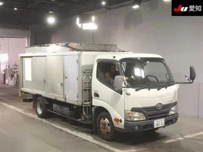 TOYOTA DYNA