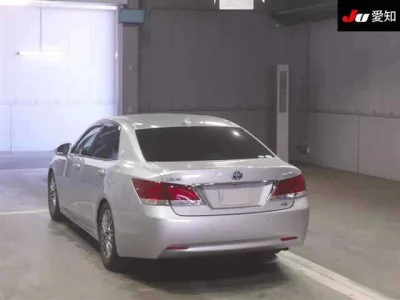 TOYOTA CROWN MAJESTA