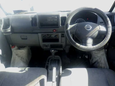 NISSAN CLIPPER VAN