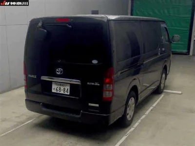 TOYOTA HIACE VAN