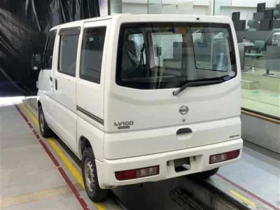 NISSAN CLIPPER VAN