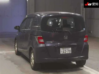 HONDA FREED SPIKE