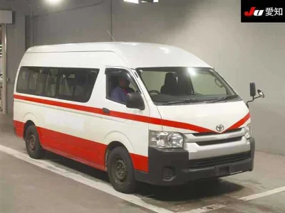 TOYOTA HIACE