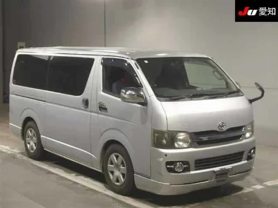 TOYOTA HIACE VAN