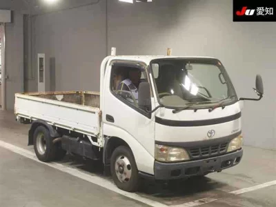 TOYOTA DYNA