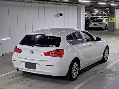 BMW 1 SERIES