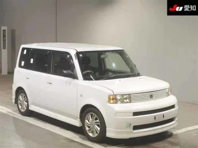 TOYOTA BB