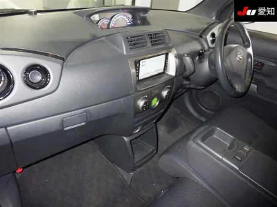TOYOTA BB