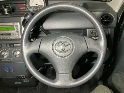 TOYOTA BB