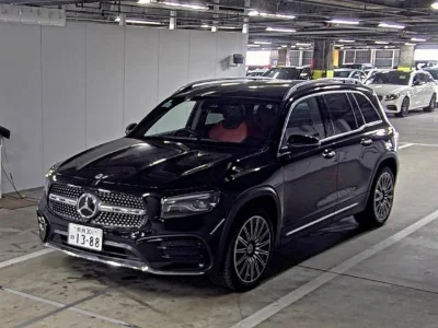 MERCEDES BENZ GLB