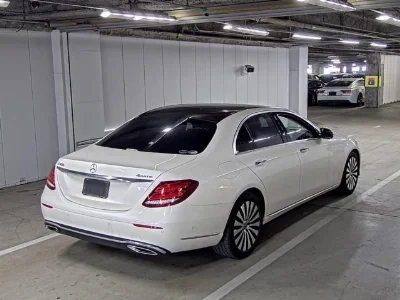 MERCEDES BENZ E CLASS