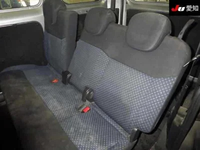 NISSAN NV200