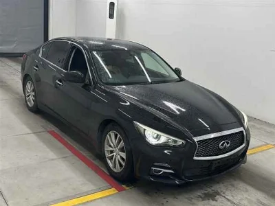 NISSAN SKYLINE