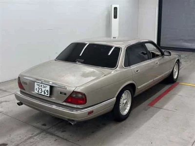 JAGUAR XJ6