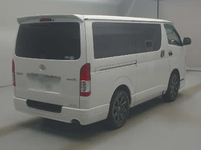 TOYOTA HIACE VAN
