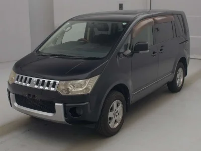 MITSUBISHI DELICA D5