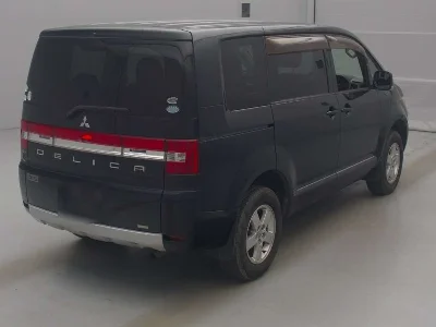 MITSUBISHI DELICA D5