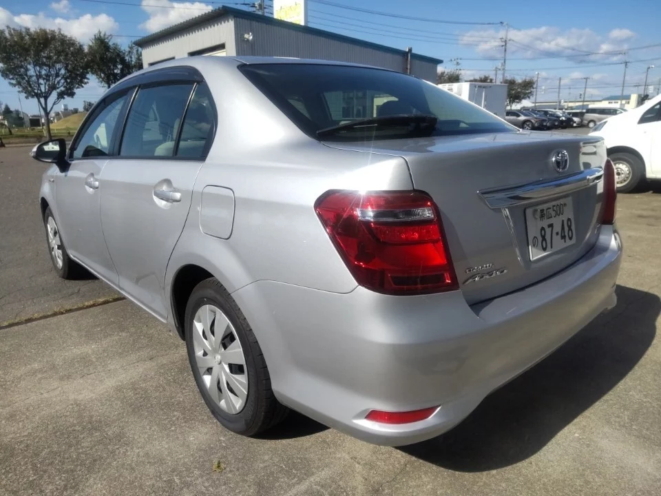 TOYOTA COROLLA AXIO