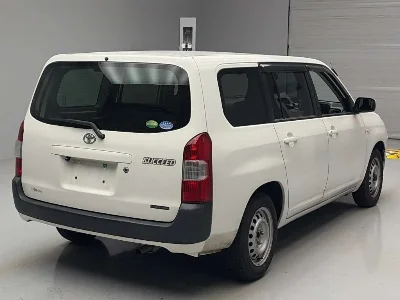 TOYOTA SUCCEED