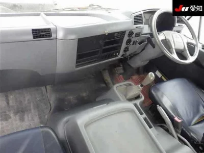 MITSUBISHI FUSO