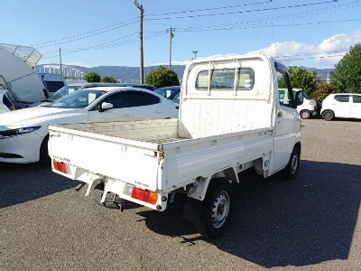 NISSAN CLIPPER TRUCK