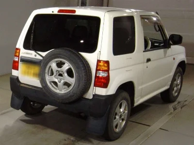 MITSUBISHI PAJERO MINI
