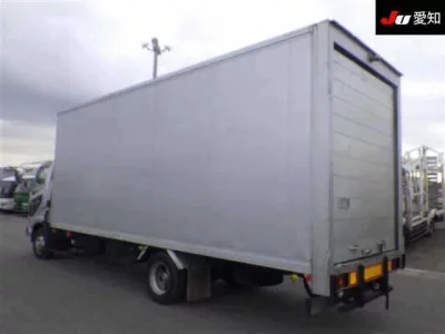 MITSUBISHI FUSO FIGHTER