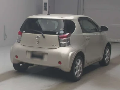 TOYOTA IQ
