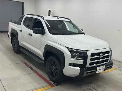 MITSUBISHI TRITON