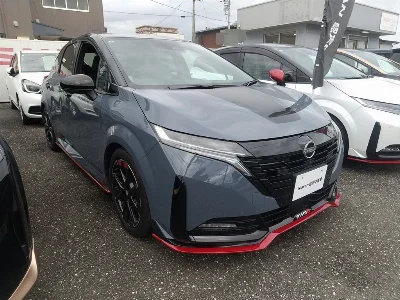 NISSAN AURA