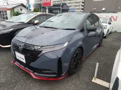 NISSAN AURA