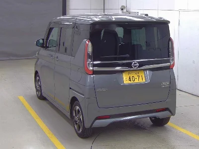 NISSAN ROOX