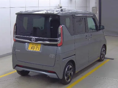 NISSAN ROOX