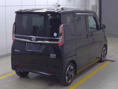 NISSAN ROOX