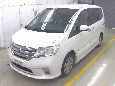 NISSAN SERENA