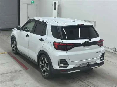 DAIHATSU ROCKY