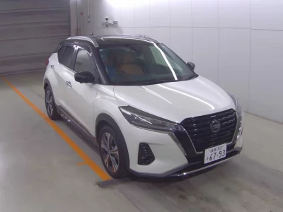 NISSAN KICKS