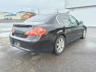 NISSAN SKYLINE