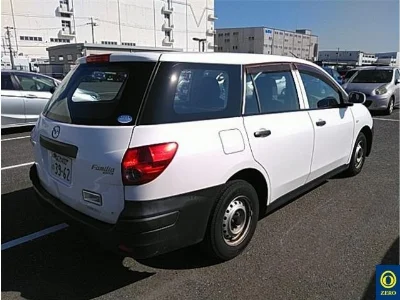 MAZDA FAMILIA VAN